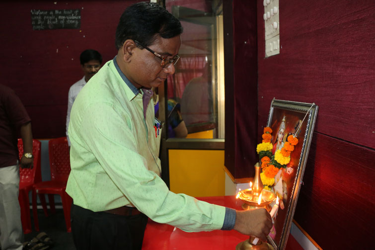 Workshop-on-‘Boosting-Creativity-for-the-teachers’ (6)