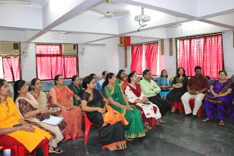 Workshop-on-‘Boosting-Creativity-for-the-teachers’ (7)