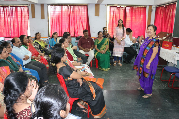 Workshop-on-‘Boosting-Creativity-for-the-teachers’ (9)